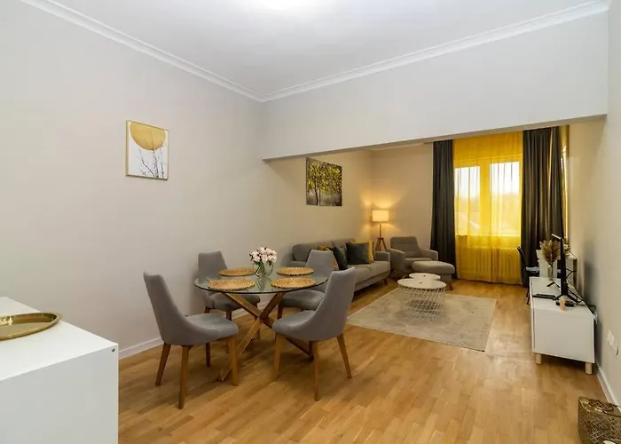 Lägenhet Spacious Aristocratic Apt. With A Colourful View Sofia